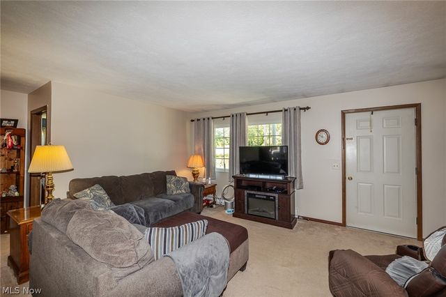 4813 Center Road, Brunswick, OH 44212