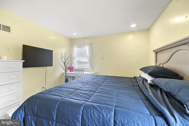 908 MENNONITE RD, Royersford, PA 19468