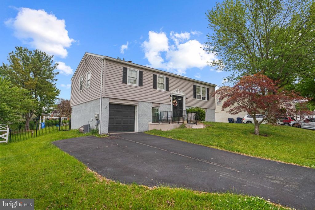 908 MENNONITE RD, Royersford, PA 19468