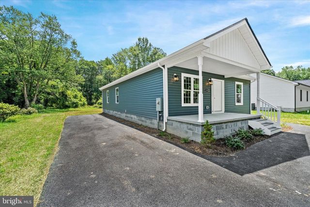 1358 W COLLEGE RD, Dover, DE 19904