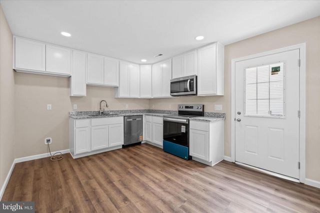 1358 W COLLEGE RD, Dover, DE 19904