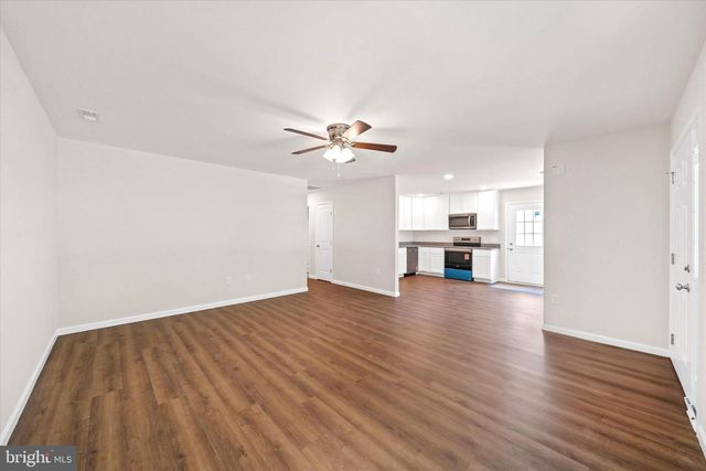 1358 W COLLEGE RD, Dover, DE 19904