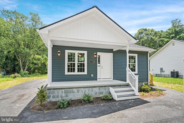 1358 W COLLEGE RD, Dover, DE 19904