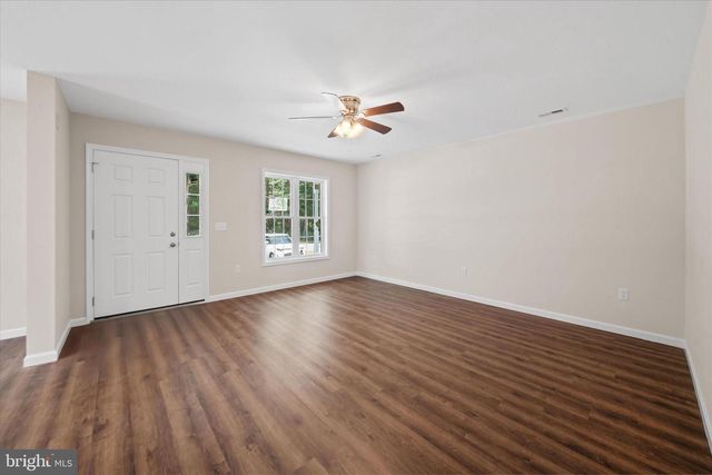 1358 W COLLEGE RD, Dover, DE 19904