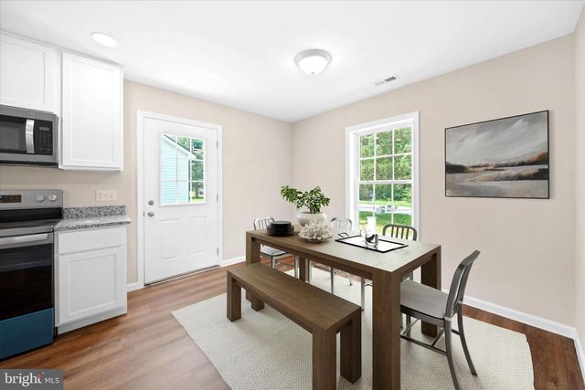 1358 W COLLEGE RD, Dover, DE 19904