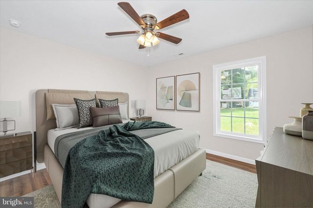 1358 W COLLEGE RD, Dover, DE 19904