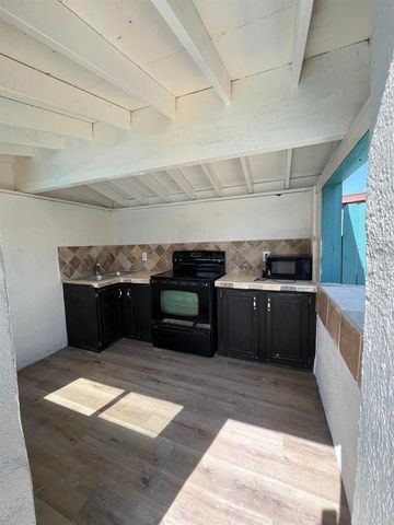 238 Lakeview Ave., Spring Valley, CA 91977