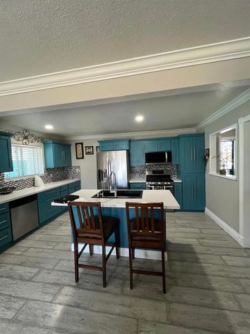 238 Lakeview Ave., Spring Valley, CA 91977