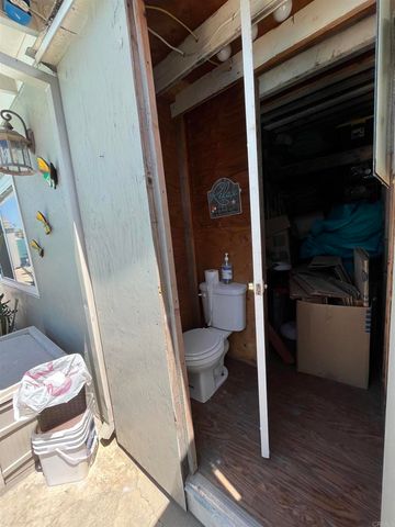 238 Lakeview Ave., Spring Valley, CA 91977