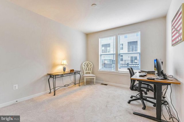 20276 NEWFOUNDLAND SQ, Ashburn, VA 20147