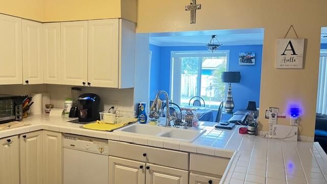 609 SW 4th Avenue, Boynton Beach, FL 33426