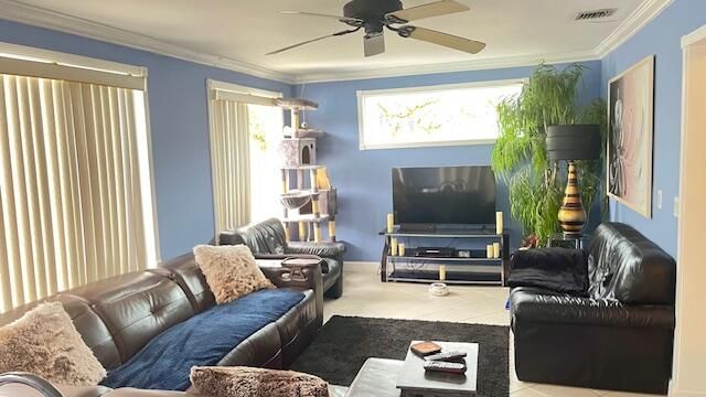 609 SW 4th Avenue, Boynton Beach, FL 33426