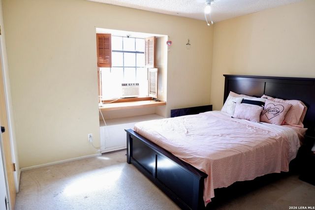 6847 pembroke, San Antonio, TX 78240