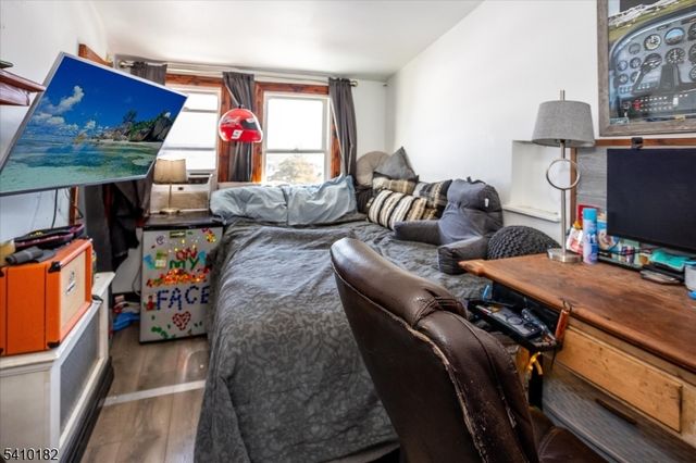 20 Farview Ave, Hanover Twp., NJ 07927