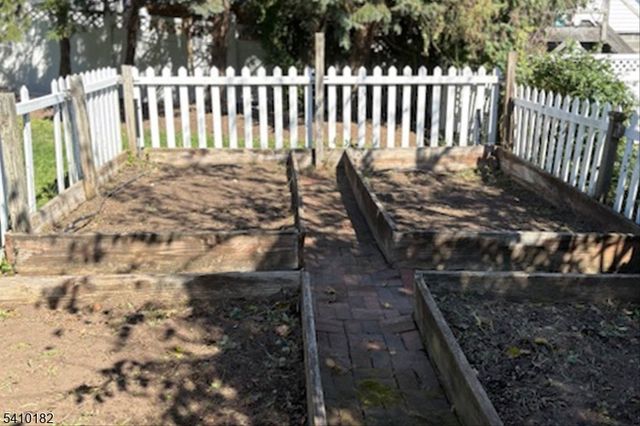 20 Farview Ave, Hanover Twp., NJ 07927