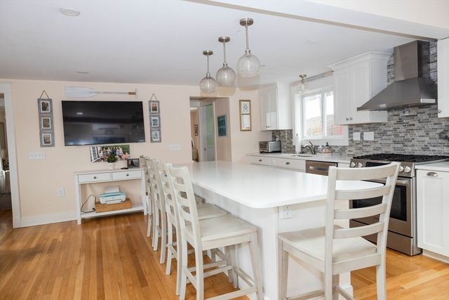 149 Reservoir Rd, Quincy, MA 02170