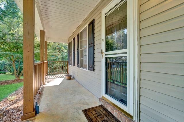 318 Stone Briar Lane, Easley, SC 29642