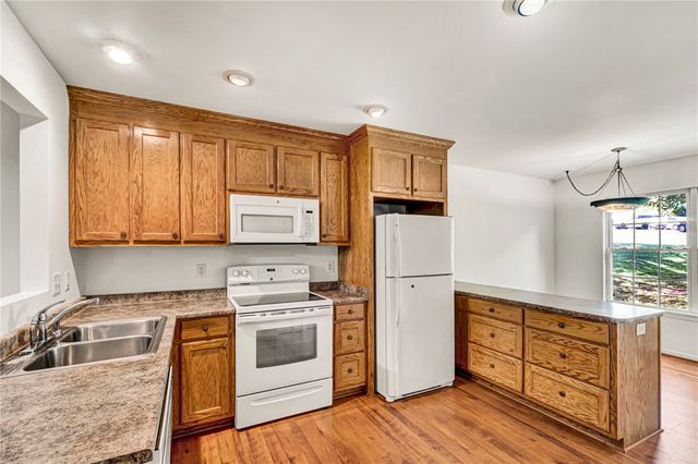 318 Stone Briar Lane, Easley, SC 29642