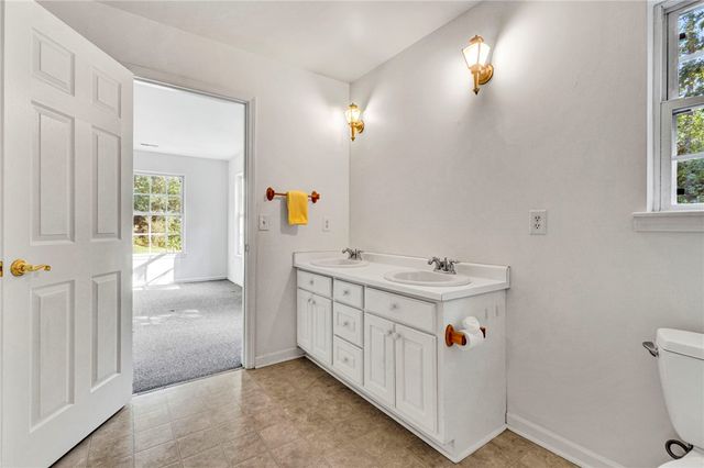318 Stone Briar Lane, Easley, SC 29642