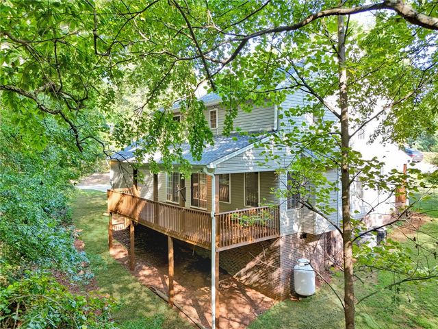 318 Stone Briar Lane, Easley, SC 29642