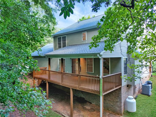 318 Stone Briar Lane, Easley, SC 29642