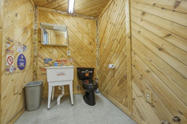 7027 N N 300 W, Fremont, IN 46737