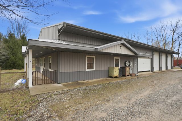 7027 N N 300 W, Fremont, IN 46737