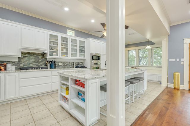 1153 San Bernard ST, Austin, TX 78702