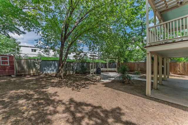 1153 San Bernard ST, Austin, TX 78702