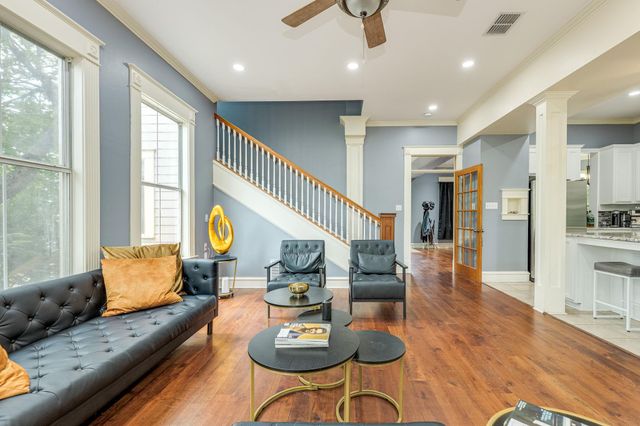 1153 San Bernard ST, Austin, TX 78702