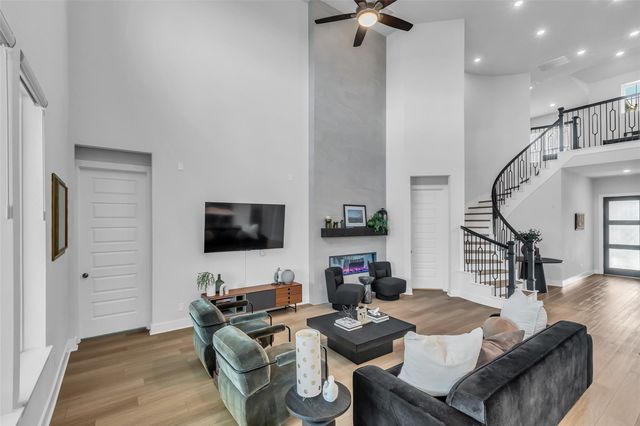 9214 Trimble Landing Drive, Tomball, TX 77375