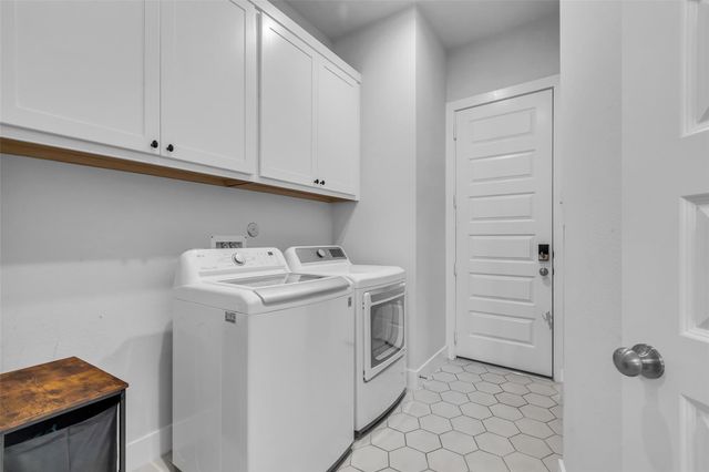 9214 Trimble Landing Drive, Tomball, TX 77375