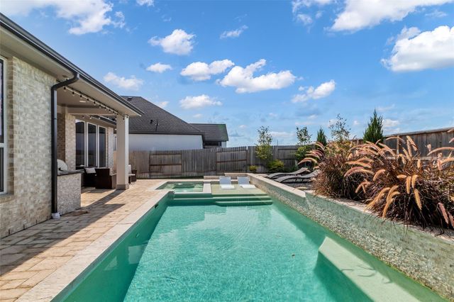 9214 Trimble Landing Drive, Tomball, TX 77375