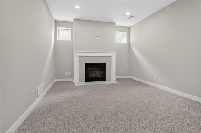 16268 Giorgia Street, Parkville, MO 64152