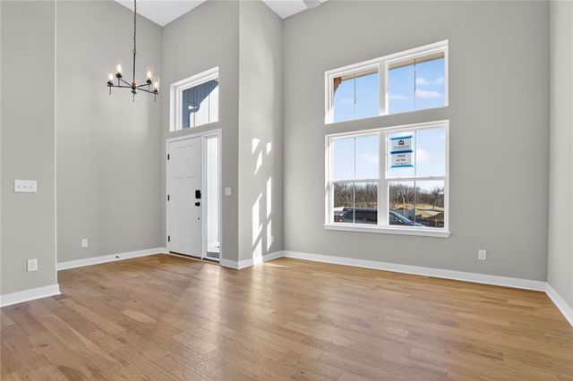 16268 Giorgia Street, Parkville, MO 64152