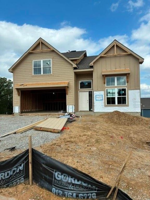 16268 Giorgia Street, Parkville, MO 64152