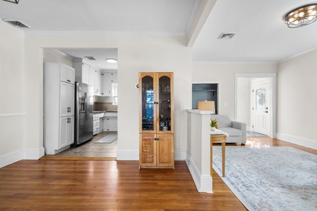 1021 Ray St, Fall River, MA 02720
