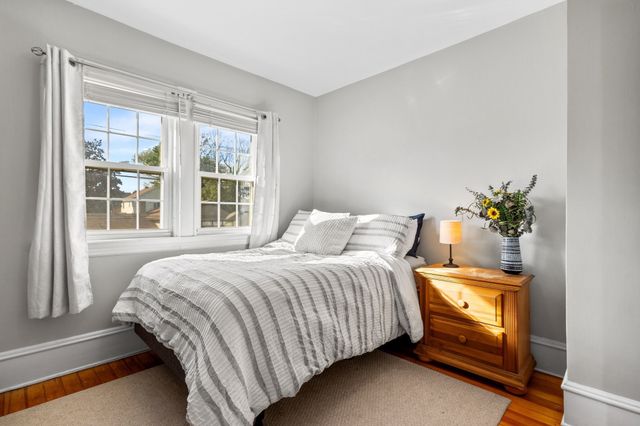 1021 Ray St, Fall River, MA 02720