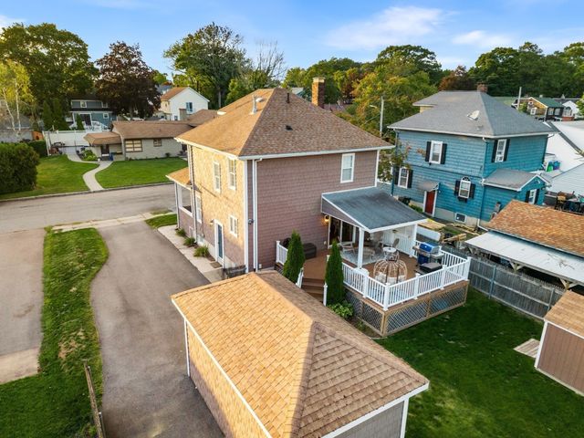 1021 Ray St, Fall River, MA 02720