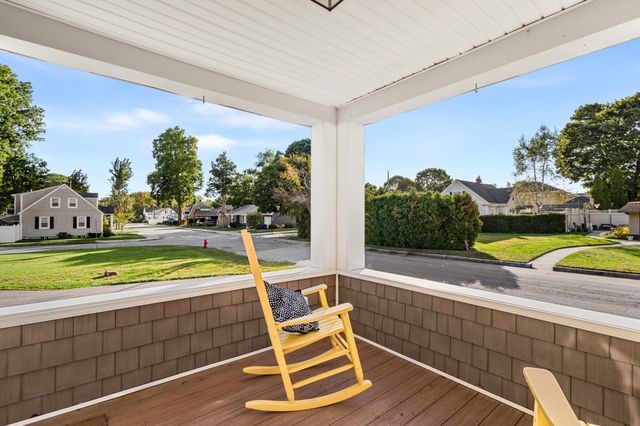 1021 Ray St, Fall River, MA 02720