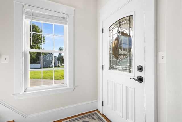 1021 Ray St, Fall River, MA 02720