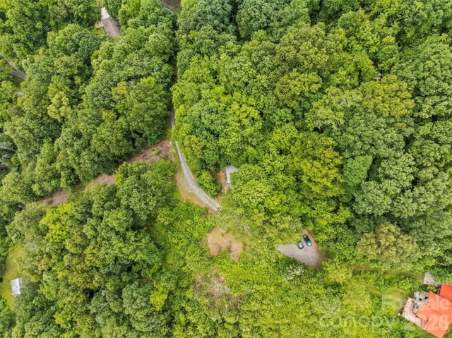 553 Paradise Mountain Road, Canton, NC 28716