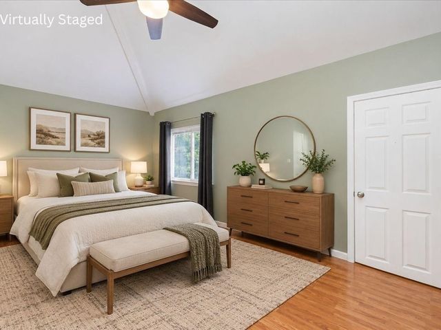 360 Littleton Rd F2, Chelmsford, MA 01824
