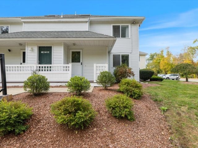 360 Littleton Rd F2, Chelmsford, MA 01824