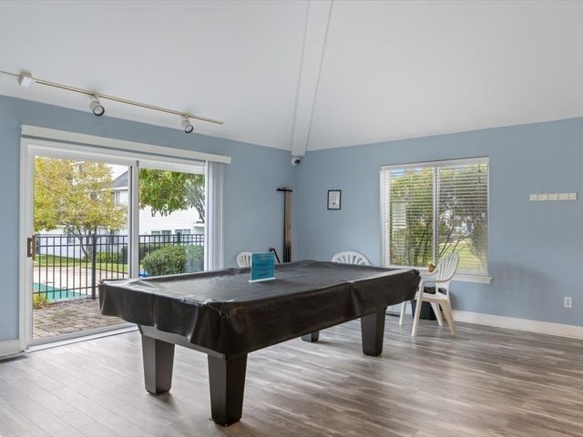 360 Littleton Rd F2, Chelmsford, MA 01824