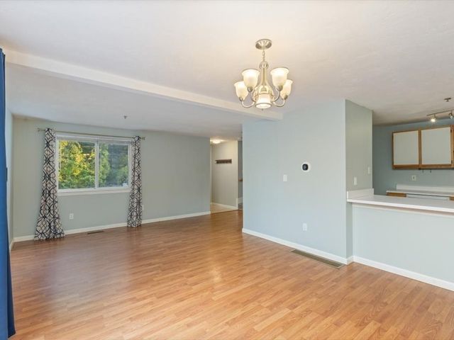 360 Littleton Rd F2, Chelmsford, MA 01824