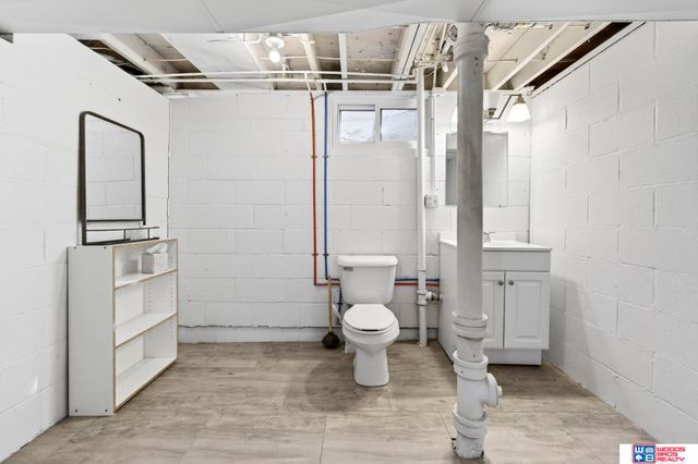 4515 High Street, Lincoln, NE 68506