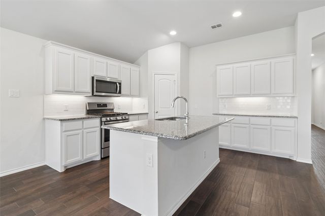 2924 Montrose Trail, Forney, TX 75126