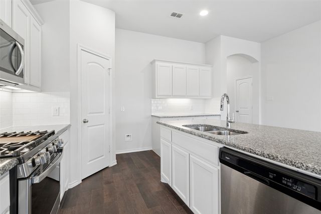 2924 Montrose Trail, Forney, TX 75126