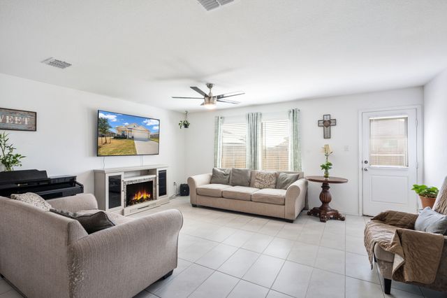 1636 Bluff View Drive, Hutchins, TX 75141